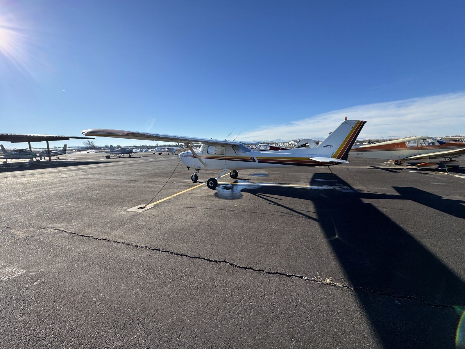N18023 from behind on the ramp