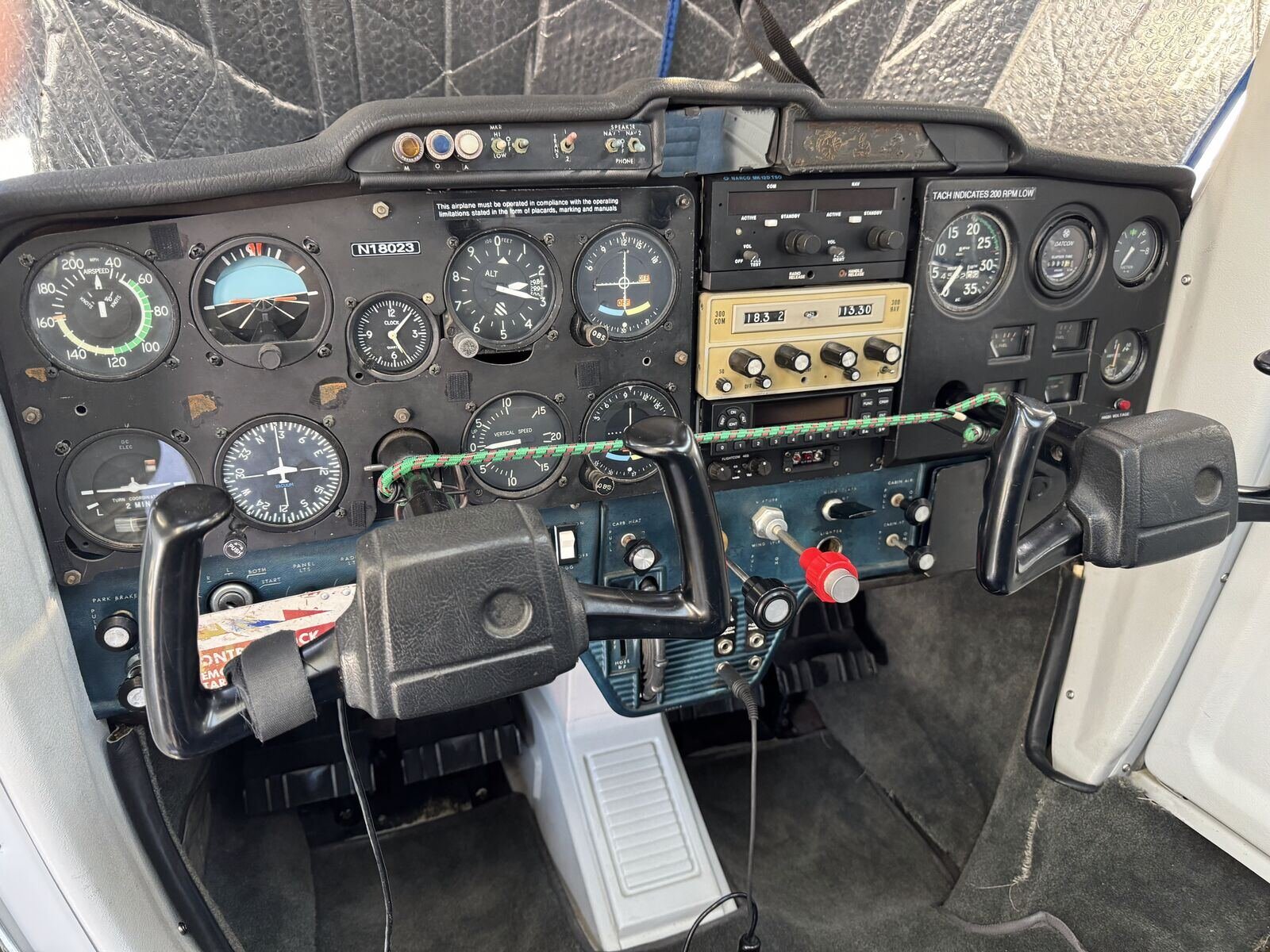 N18023 instrument panel